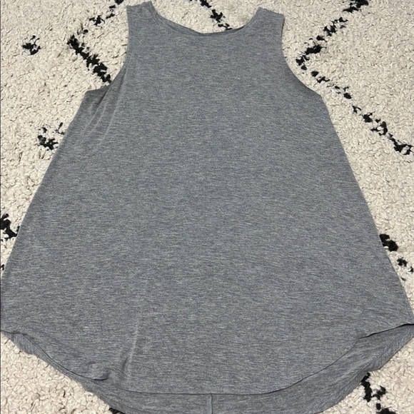 Tank top - Picture 1 of 1